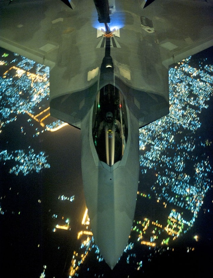 ??? ?????? ???????? ????? ???? ?????? "?????? ?????????" ?? ????? ?? 22 ??????? ??? ????? ????? ?????? ?? ???????? ????????? ??? ?? ??? ??????? F-22? ???? ?? ????? ?????? ???? ????? ????  ??????? F-22 ?? ????? ???????.